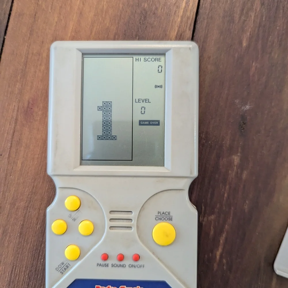 Vintage Radio Shack 4‎ IQ Handheld Electronic Game Tested & Works!